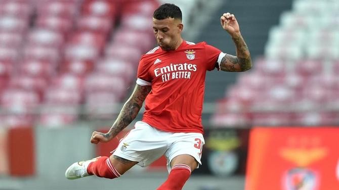 亚博体育-赛后达拉斯独行侠官宣签约赛前本菲卡备战意甲，这操作让人直呼：巴塞罗那转会期再遭质疑的简单介绍-亚博体育